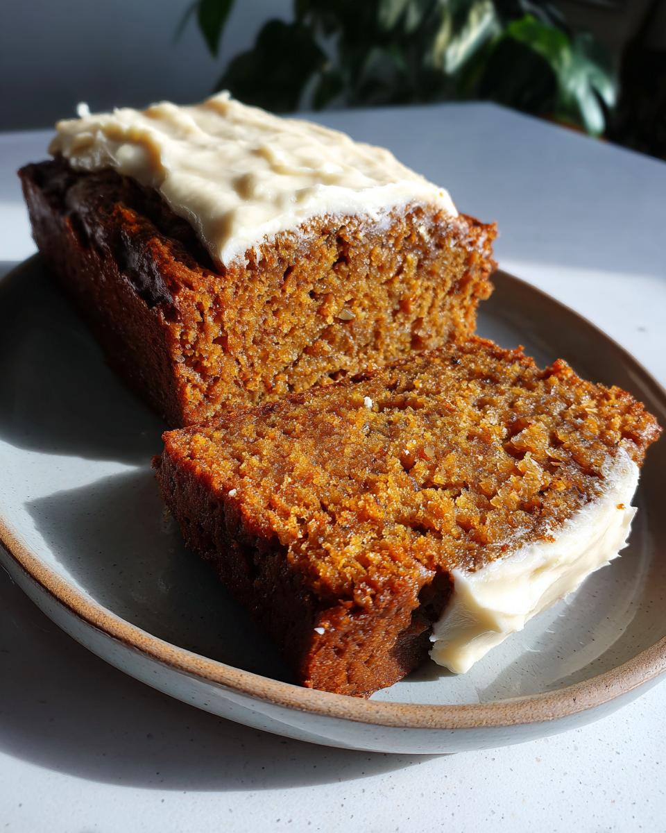 pumpkin loaf with cream cheese frosting - detail 2